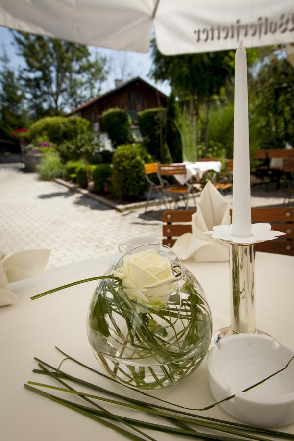 Hotel Wirtshaus Am Schloss Aicha vorm Wald 외부 사진